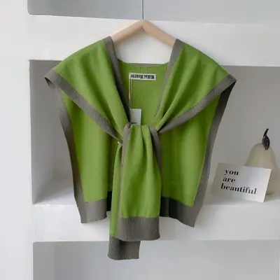Image de Châle Tricoté Mode Automne-Hiver - Élégant & Confortable