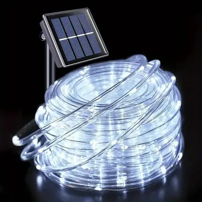 Image de Lumières LED Extérieures - Chaîne Lumineuse de Noël et Jardin