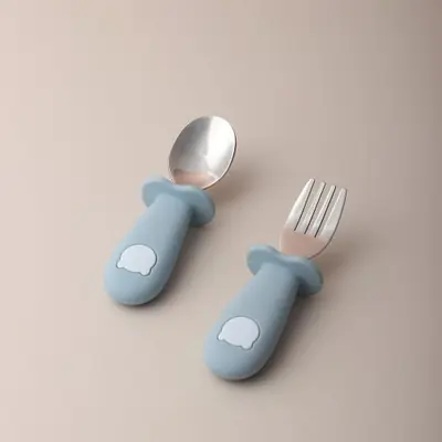 Image de Cuillère & Fourchette Panda pour Bébé - En Silicone & Acier Inoxydable