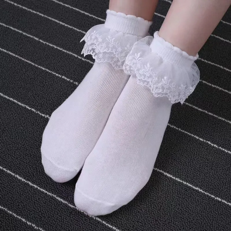 Image de Chaussettes Lolita Dentelle Blanches à Volants