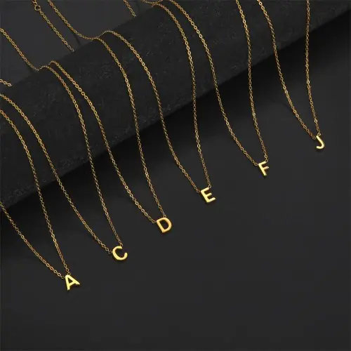 Image de Collier Initiale A-Z - Bijou Élégant pour Femme