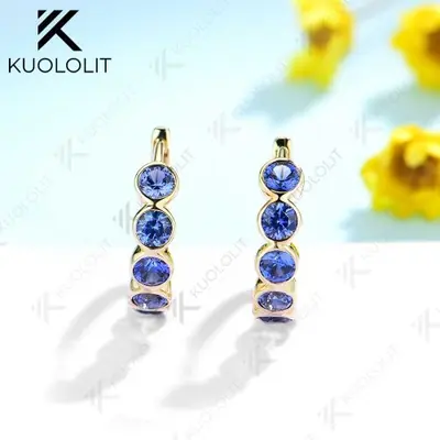 Image de Boucles d'oreilles créoles en saphir bleu lab, or 14K - Élégance & Luxe