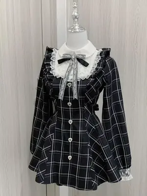 Image de Robe Lolita Harajuku Noire à Carreaux - Style Kawaii & Cintrée