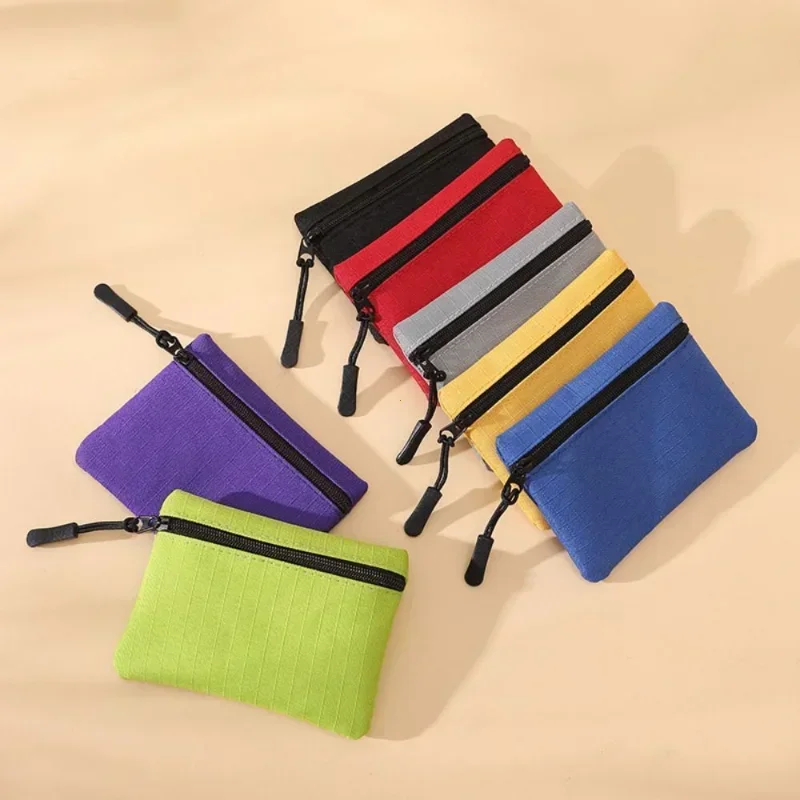 Bild von Mini Leinwand-Geldbörse mit Reißverschluss – Einfache und Nette Brieftasche für Damen und Herren, Einfarbig, Ideal für Münzen, Schlüssel und Kleingeld