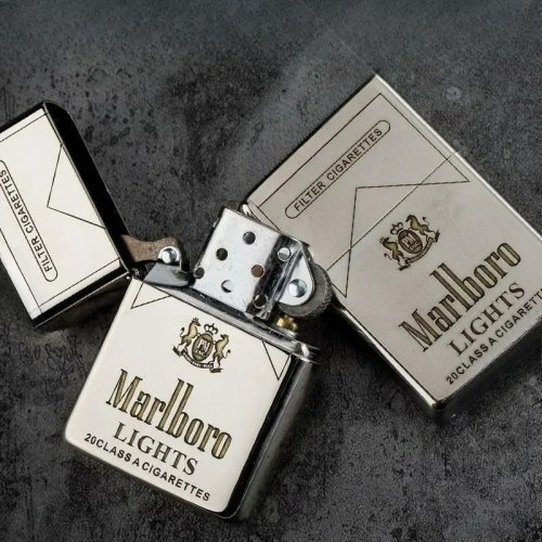 Afbeelding van Klassieke Marlboro Aansteker - Metalen Slijpschijf & Kerosine