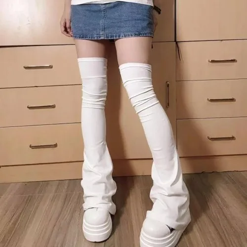 513