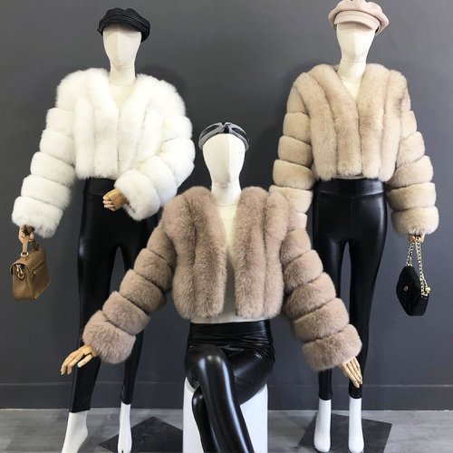 Immagine di Cappotto di Pelliccia di Volpe Reale per Donna 2025 - Stile Corto, Maniche Lunghe, Abbigliamento di Lusso in Pelliccia Naturale