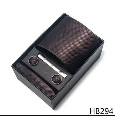 Image de Coffret Cadeau Homme Élégant - Cravate, Boutons de Manchette & Mouchoir