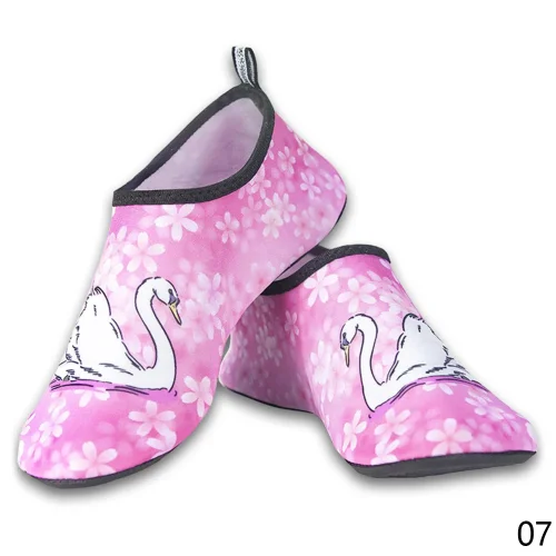 Bild von Tauchen Schuhe Frauen Aqua Schuhe Männer Strand Schwimmen Wasser Sport Socken Barfuß Sneaker Fitness Tanz Schwimmen Surfen Schnorcheln Schuh