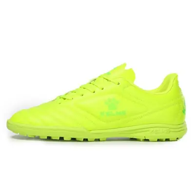 Image de Chaussures de Football Kelme TF pour Jeunes - Anti-Dérapantes