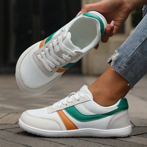 Immagine di Scarpe da donna Sneakers Punta larga A piedi nudi Casual Larga Ultima tela alla moda Scarpe piatte nere Scarpe da uomo i