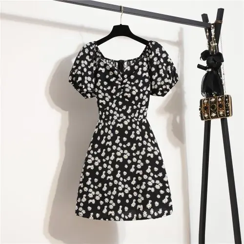 Image de Robe Mini Florale Été - Élégante & Légère