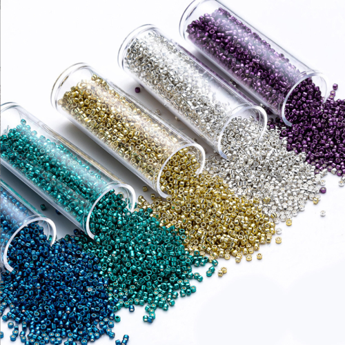 Immagine di Perline Metalliche 1-6mm - Vetro Giapponese per Uncinetto e Artigianato
