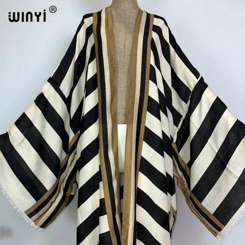 Immagine di Kimono Boho Elegante con Stampa a Righe africane – Abito Maxi da Spiaggia per Estate, Costume da Bagno con Cardigan Sexy e Stile Holiday