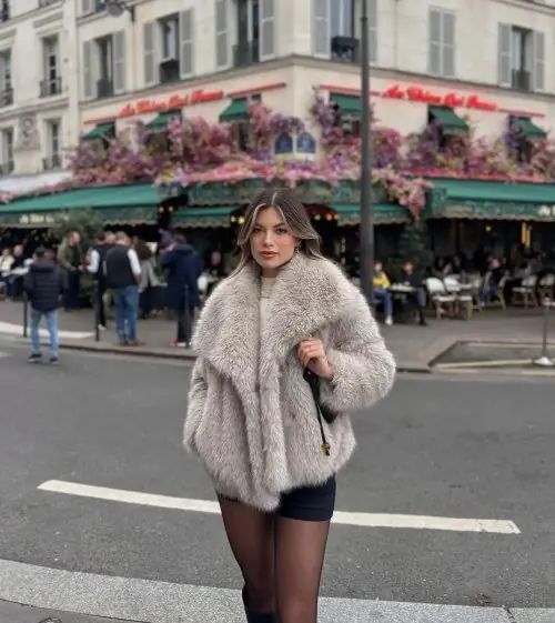 Ivoire bleu clair