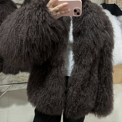 Veste en Fourrure de Mouton Mongole - Élégance Naturelle
