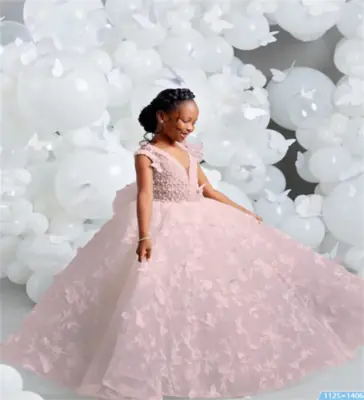 Image de Robe de Demoiselle d'Honneur avec Papillons & Perles