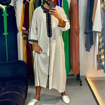 Image de Caftan Marocain Homme - Style Moderne & Élégant