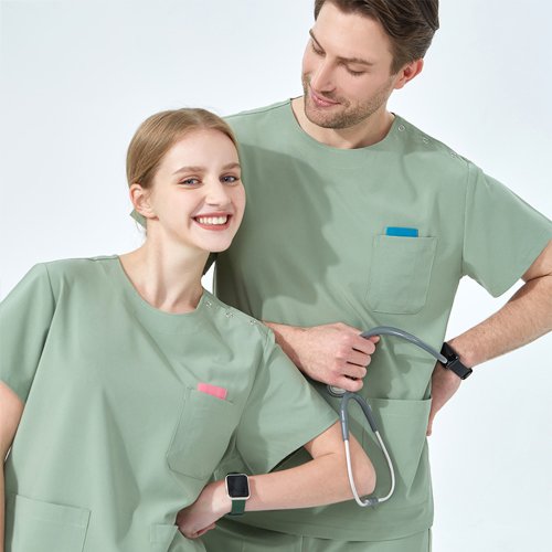Afbeelding van Sneldrogende Medische Scrubs - Comfort & Prestatie