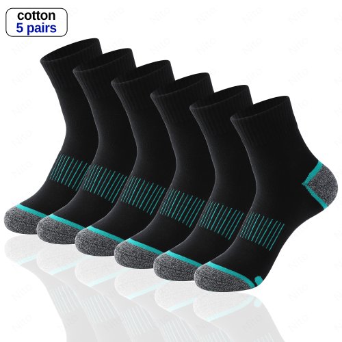 Bild von Hochwertige Herrensocken aus Baumwolle – Atmungsaktive, bequeme Lauf- und Alltagssocken in Schwarz, 5 Paar, Größe 38–45