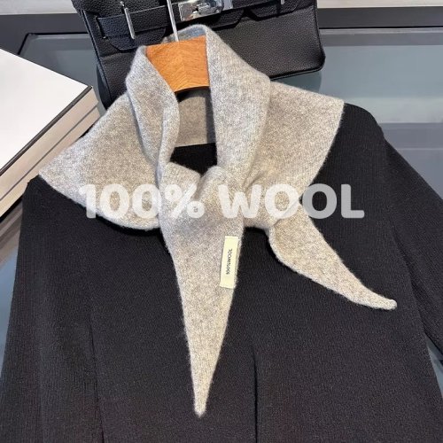 Bild von Warme Wollschals für Damen – Eleganter Dreieckschal aus 100% Wolle
