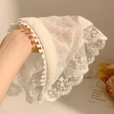 Image de Bandana Dentelle Élégant - Accessoire Cheveux Multifonctionnel