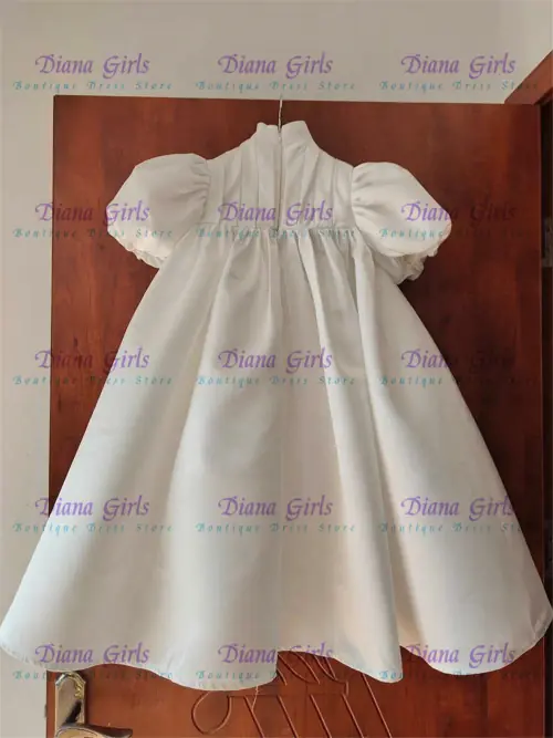 Image de Robe Ivoire Fleur pour Fille - Élégante & Personnalisable