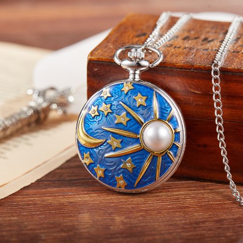 Imagen de Reloj de Bolsillo Retro con Diseño de Luna y Estrellas, Cuarzo Clásico para Hombres, Mujeres y Niños – Accesorio de Moda con Apariencia Personalizada