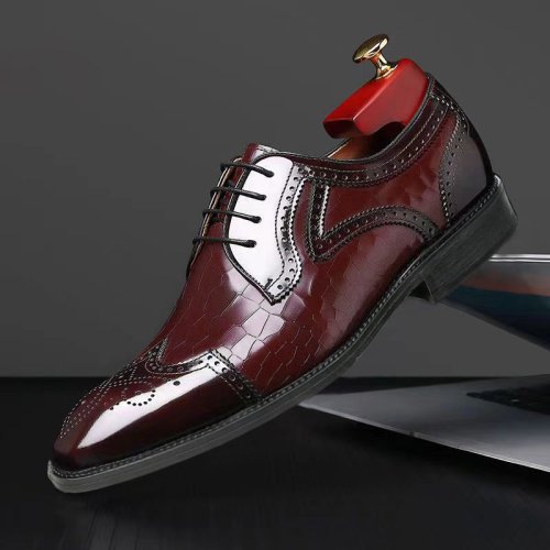 Image of Elegant Men's Oxford Dress Shoes with Pointed Toe Design – Premium Brogue Wedding & Office Footwear for Gentlemen, Sizes 38-48