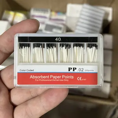 Image de Points de Papier Dentaire Coniques - Absorption Ultra-Élevée