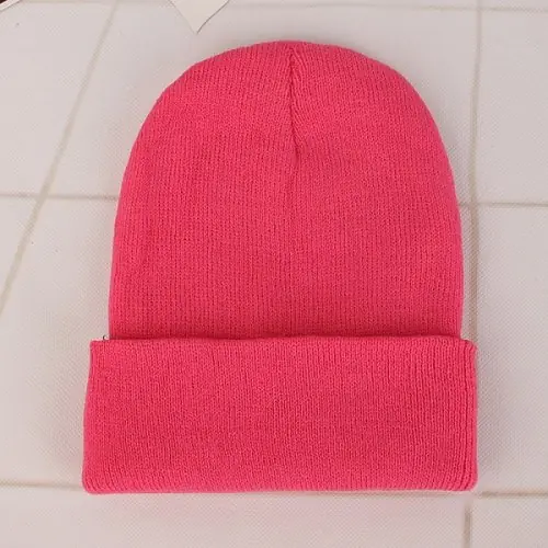 Image de Bonnet Hiver Femme Tricoté - Chaud & Mignon