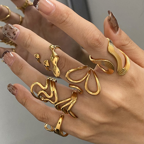 Imagen de Anillos Ondulados Dorados para Mujer - Estilo Punk y Rapero