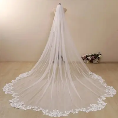 Image de Voile de Mariée Cathédrale en Dentelle - Élégant & Personnalisable