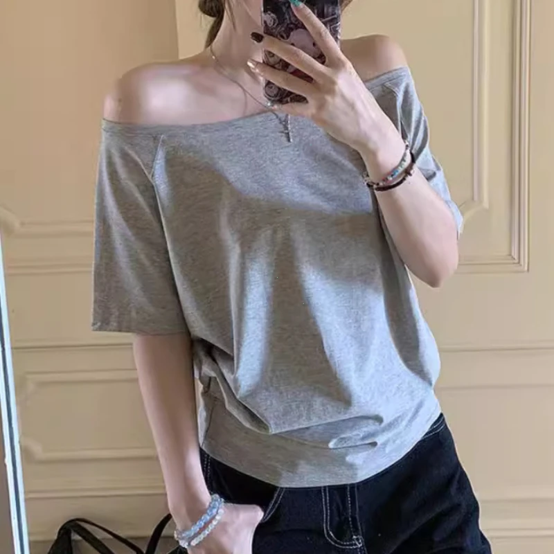 Image de T-Shirt Femme Clean Fit - Style Y2K & Streetwear