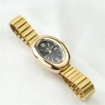 Image de Montre féminine ovale élégante en cuir et acier inoxydable