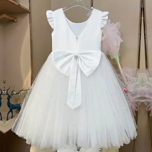 Image de Robe de Demoiselle d'Honneur Enfant - Tulle & Nœud Papillon