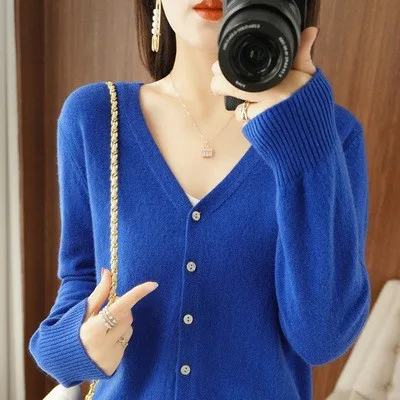 Klein blau