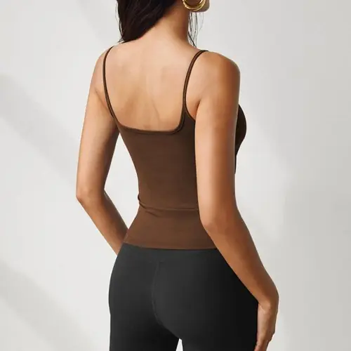 Image de Gilet Tricoté Été 2025 avec Bas à Bretelles - Style Slim