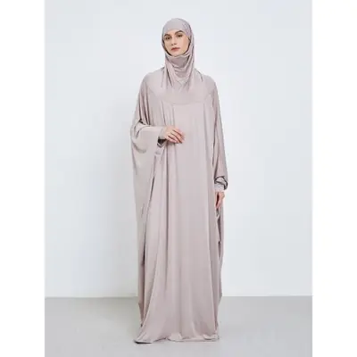 Image de Abaya Modeste à Capuche - Robe Musulmane Élégante