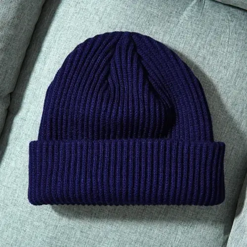 Image de Bonnets Tricotés Unis - Chauds & Stylish pour Hiver