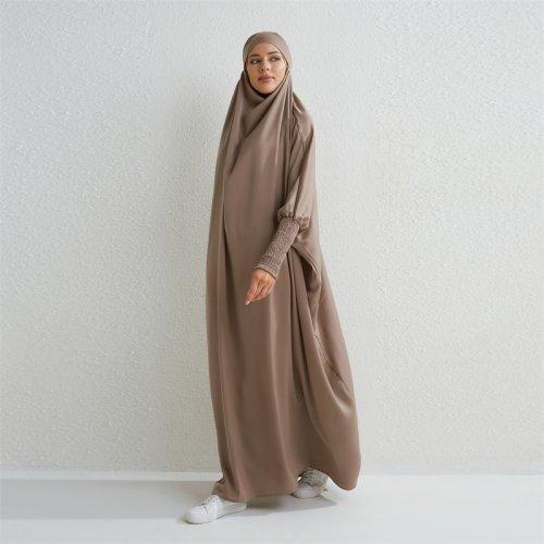 Bild von Elegante Muslimische Abaya mit Kapuze und Smockärmeln – Einteiliges Gebetskleid für Damen, Jilbab, Islamische Kleidung aus Dubai und Saudi-Arabien, Schwarze Robe im Türkischen Bescheidenheitsstil