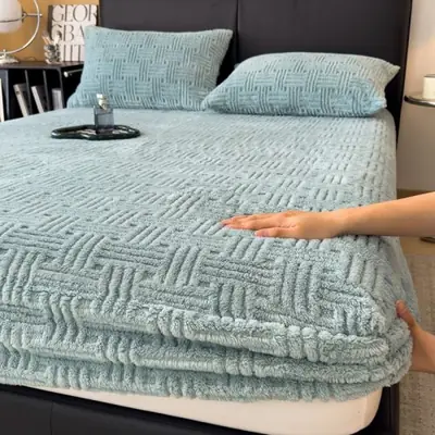 Image de Drap Housse Peluche Gaufrée Hiver - Doux & Chaud Taille Queen