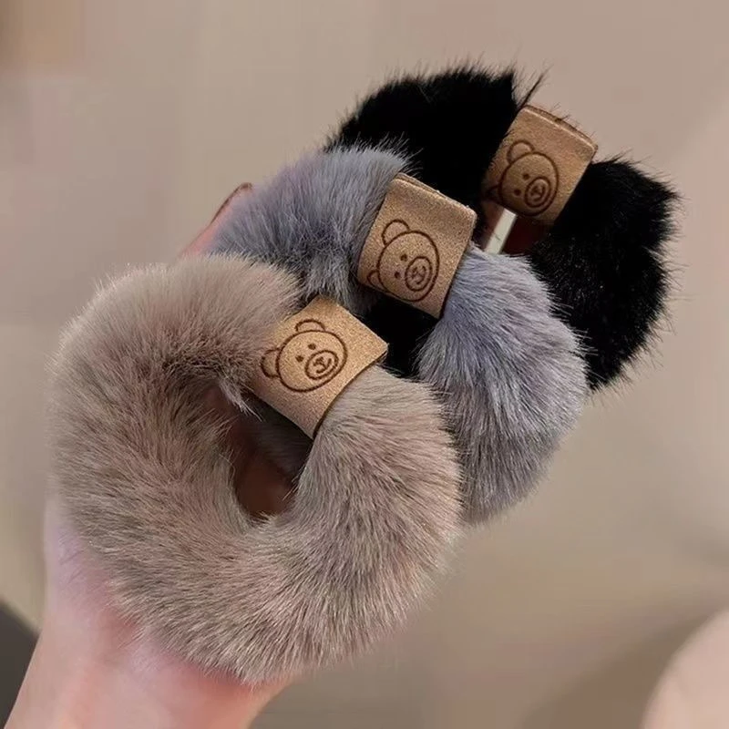 Image de Bandeau Ours Peluche Doux - Accessoire Cheveux Tendance 2025