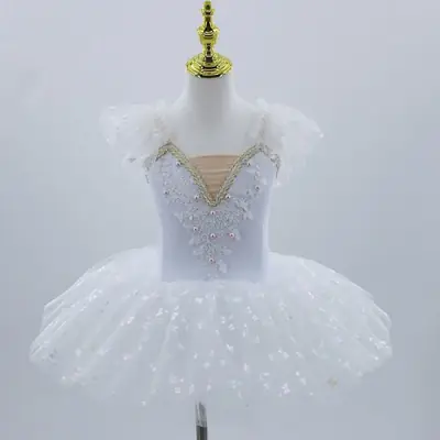Image de Tutu de Ballet Professionnel Blanc - Élégance et Performance