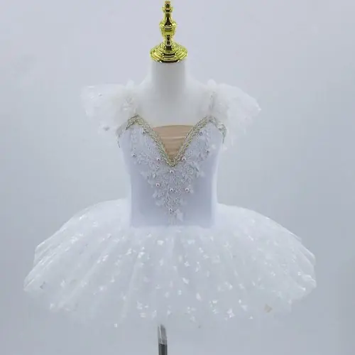 Image de Tutu de Ballet Professionnel Blanc - Élégance et Performance