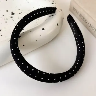 Image de Bandes de Sauna Éponge à Pois - Accessoire de Mode Féminin