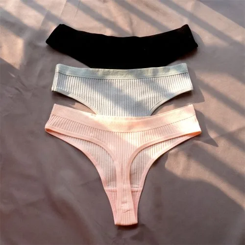 Schwarz blau rosa
