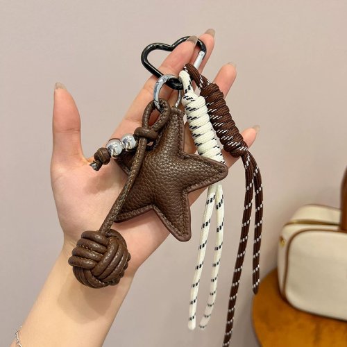 Immagine di Ciondolo stella e palla in pelle PU Portachiavi con anello a forma di cuore d'amore Decorazione borsa da donna Accessori backpace per regali di uso quotidiano