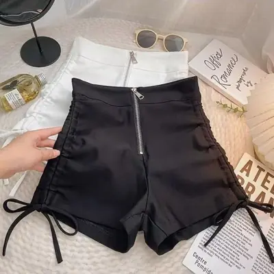 Image de Short Femme Taille Haute Froncé - Style Coréen Chic & Décontracté