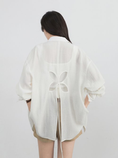 Immagine di Camicia Donna Allentata con Scollo Posteriore - Primavera/Estate 2025